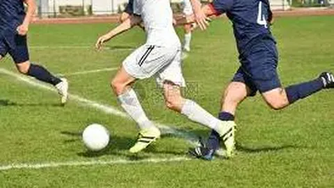 “中国网球进步显著：比利·简·金见证更多人投身其中”